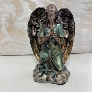 Kneeling Angel Resin Statue Praying